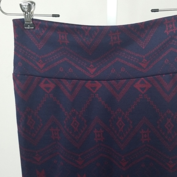 LuLaRoe Cassie Pencil Skirt - Picture 3 of 5